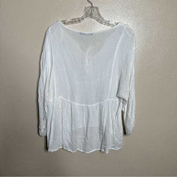 Amanda Green White Eyelet Semi Sheer Blouse Size Medium - Picture 6 of 6